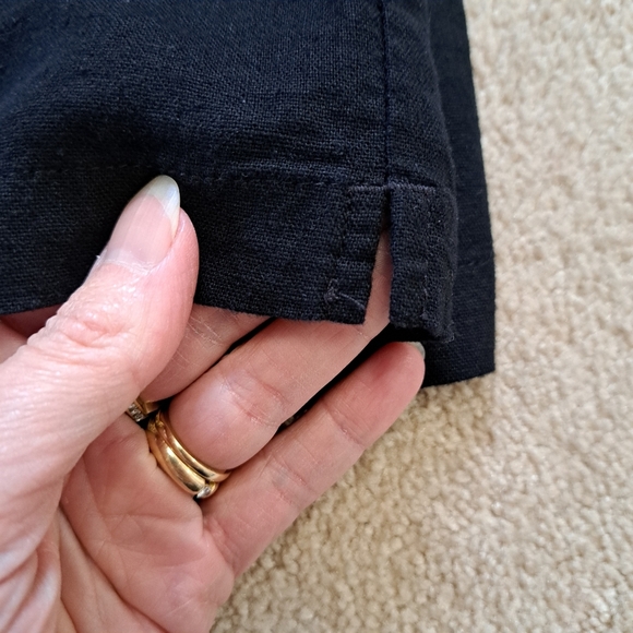 Banana Republic Black Linen Rayon Blend Shorts Size Medium Classic Pull On - Picture 8 of 9